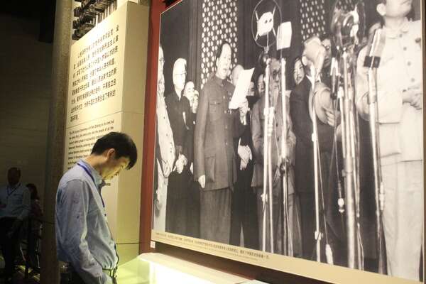 中共开釆设计事业部装备所党支部实践教育活动