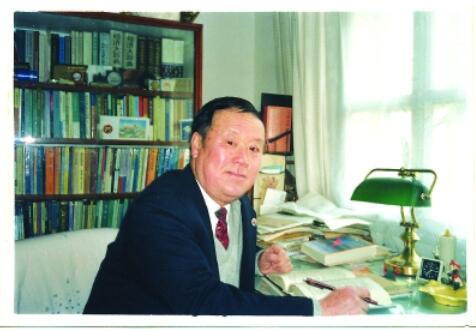 党政公务人员培训中心_洪文达：以全球眼光研究中国经济