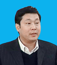 董振华-removebg-preview.jpg