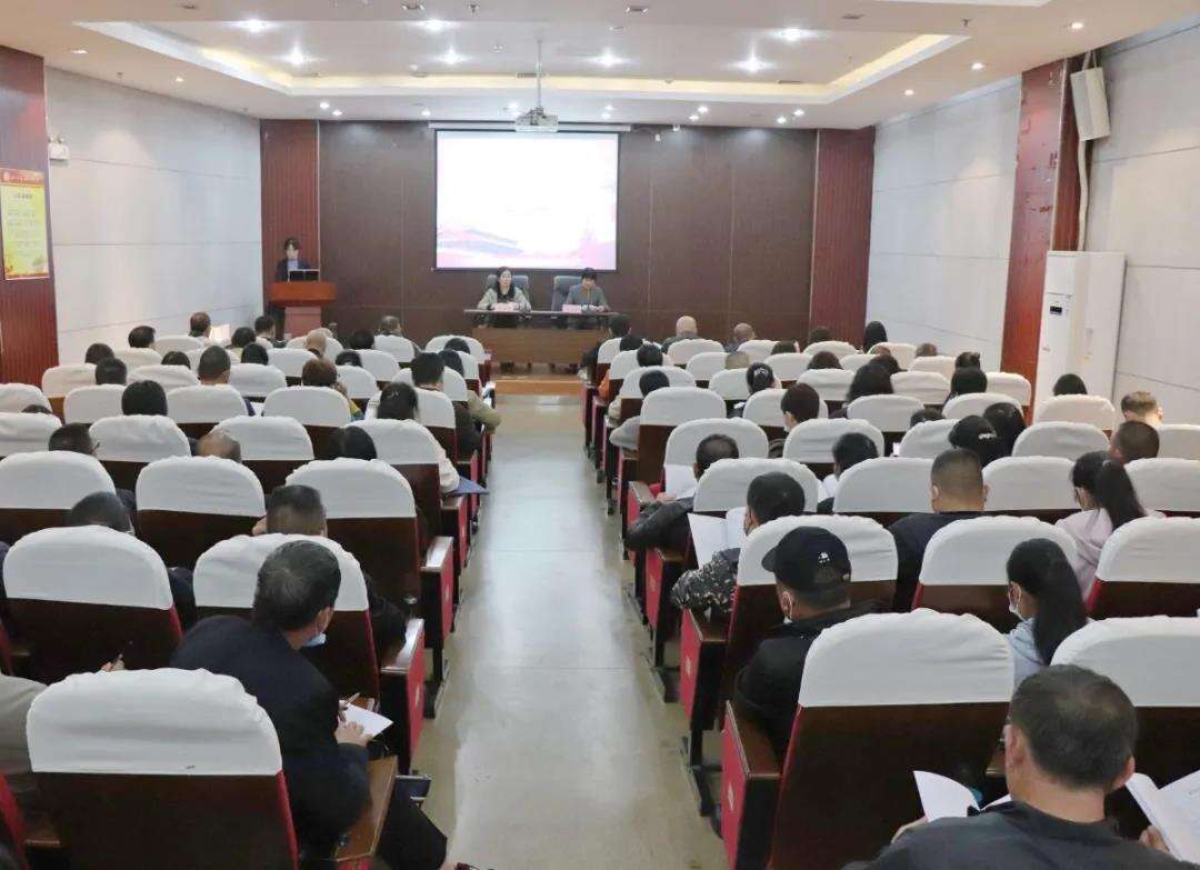 盘龙区人大代表和人大公务人员履职能力专题培训班会场