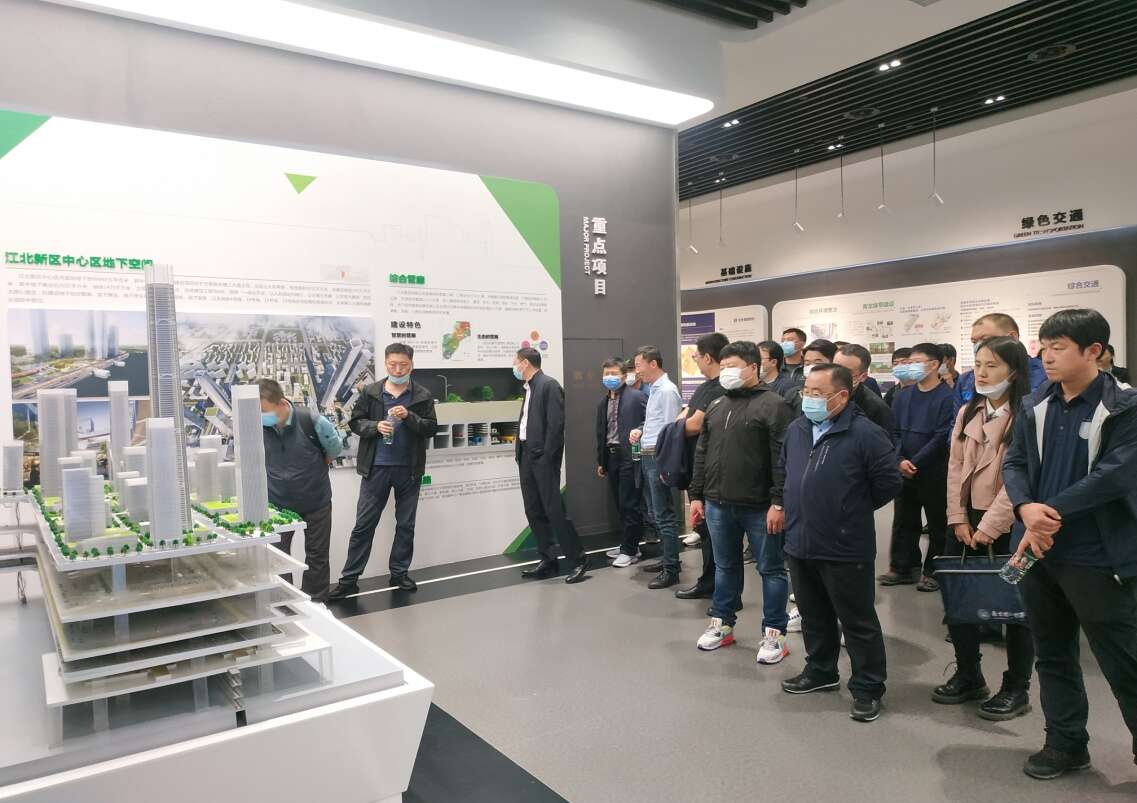 研修班组织学员们前往南京大屠等教育基地学习