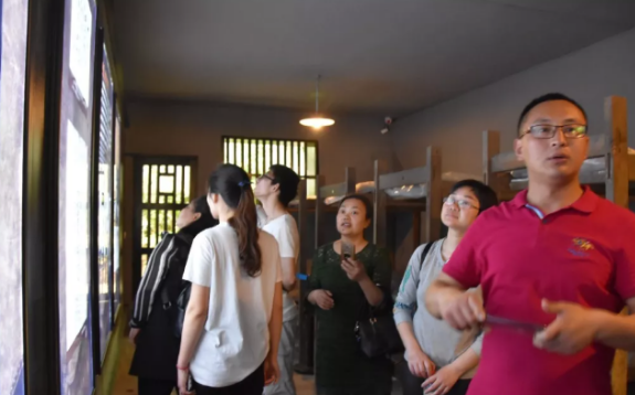 参观渣滓洞、白公馆有感