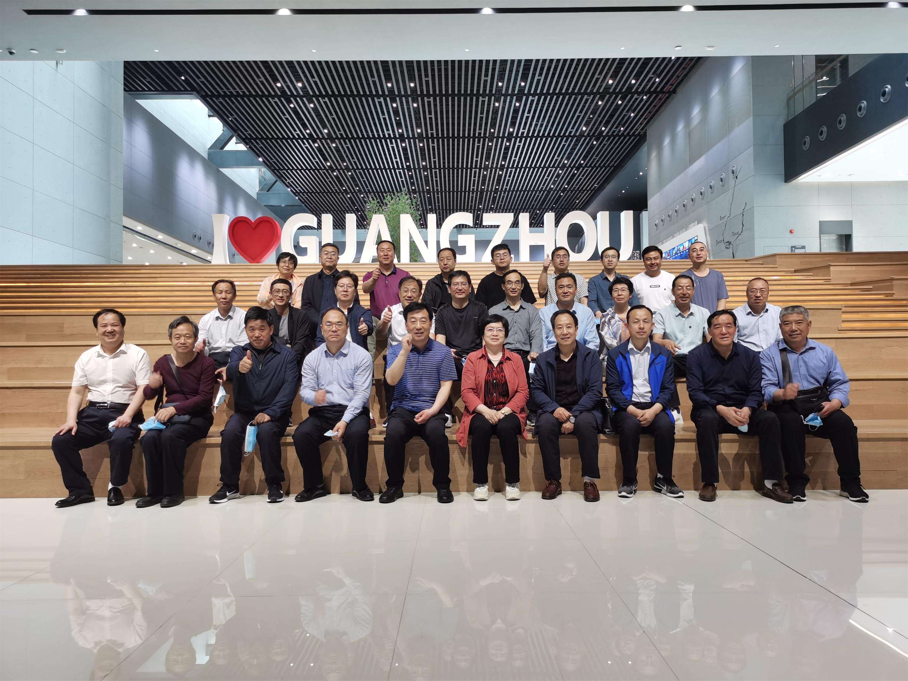 甘肃省会宁县人大代表和人大公务人员、政协委员和机关公务人员履职能力培训班顺利举办