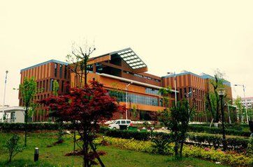 校内实景_贵大教学楼