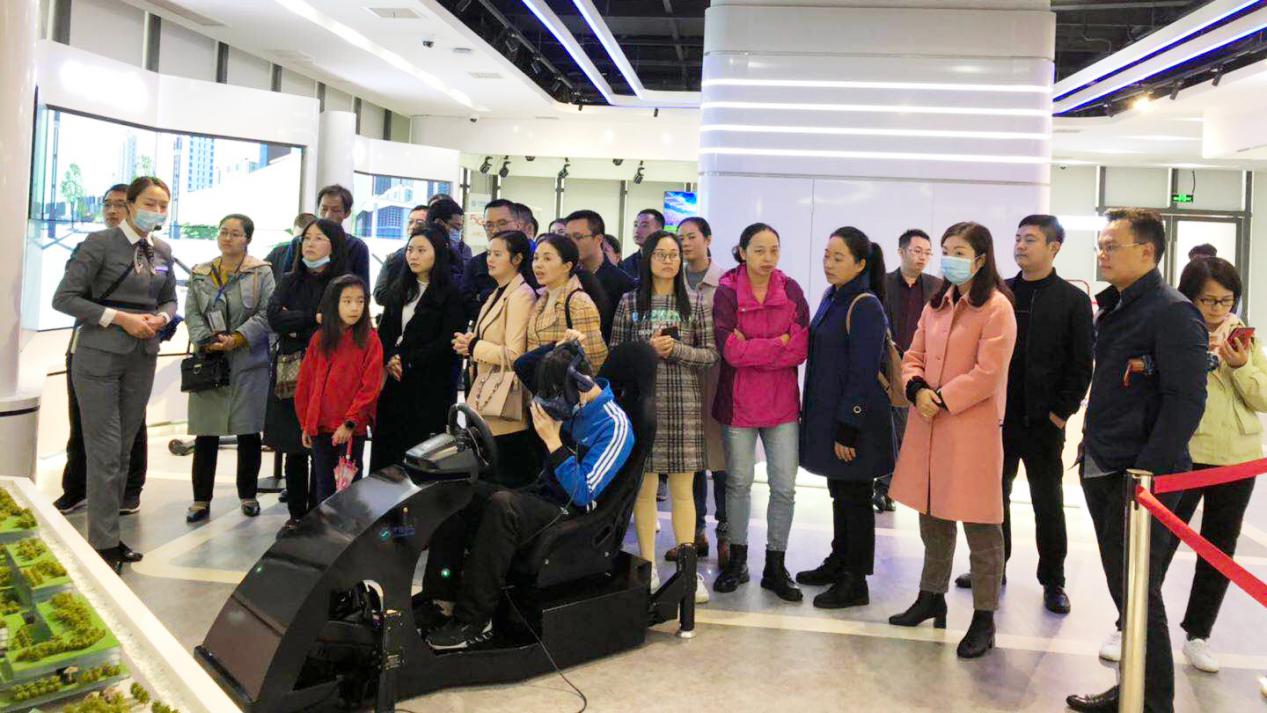 【中青年公务人员培训】梁平区2020年中青年公务人员培训班一班走进重庆仙桃数据谷