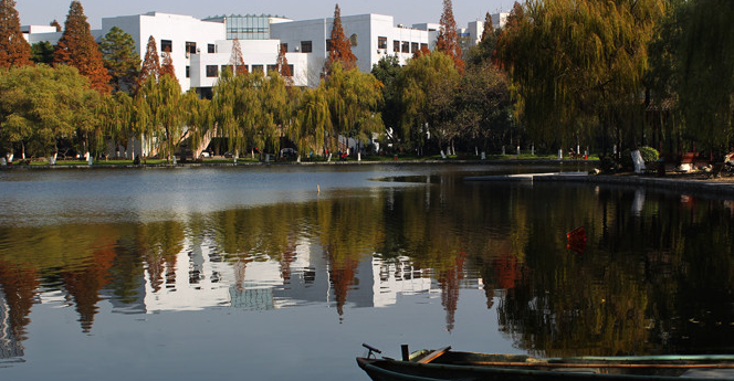 实用人才带头人研修班在西藏大学顺利开班