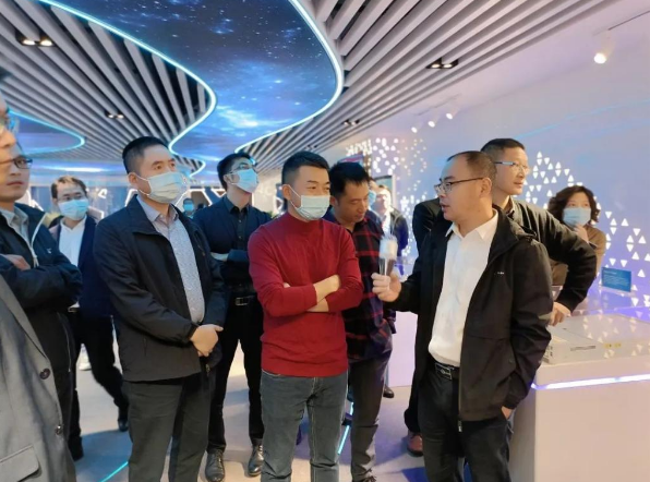 湖州南太湖新区科级领导公务人员集体在复旦大学&ldquo;充电&rdquo;